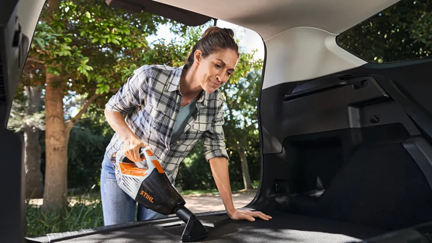 Aspirateur à main sur batterie STIHL SEA 20