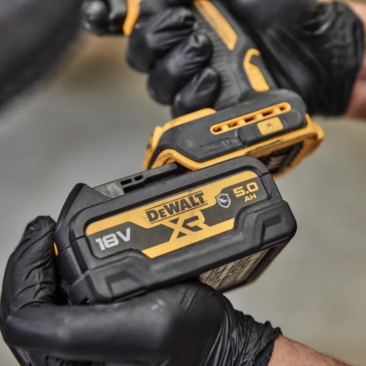 Batterie renforcée DEWALT XR 18V 5,0 Ah DCB184G-XJ — 5