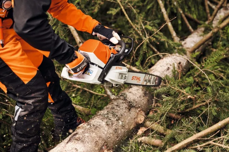 Tronçonneuse thermique STIHL MS 400.1 C-M — 4