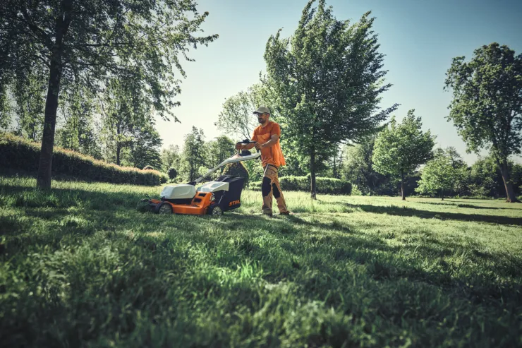 Tondeuse à batterie STIHL RMA 756 V — 4