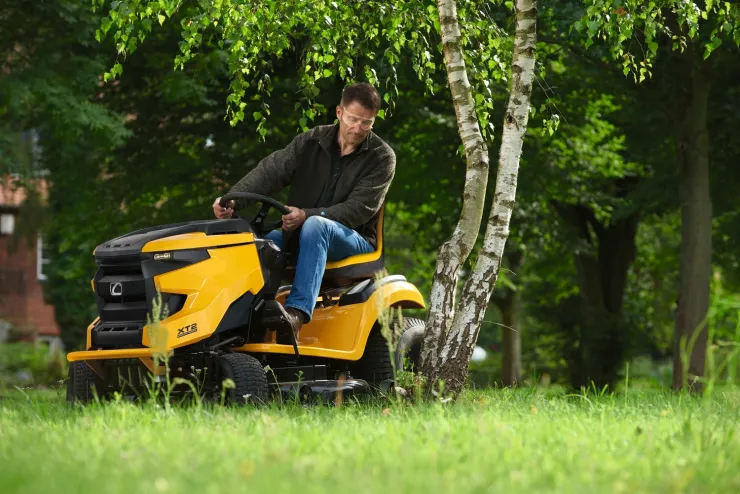 Tracteur tondeuse CUB CADET XT2 PS107 — 2