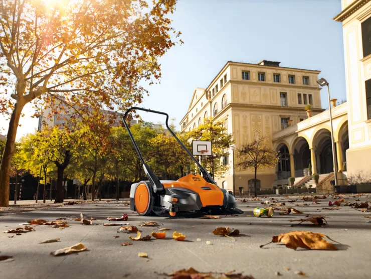 Balayeuse à batterie STIHL KGA 770 — 5