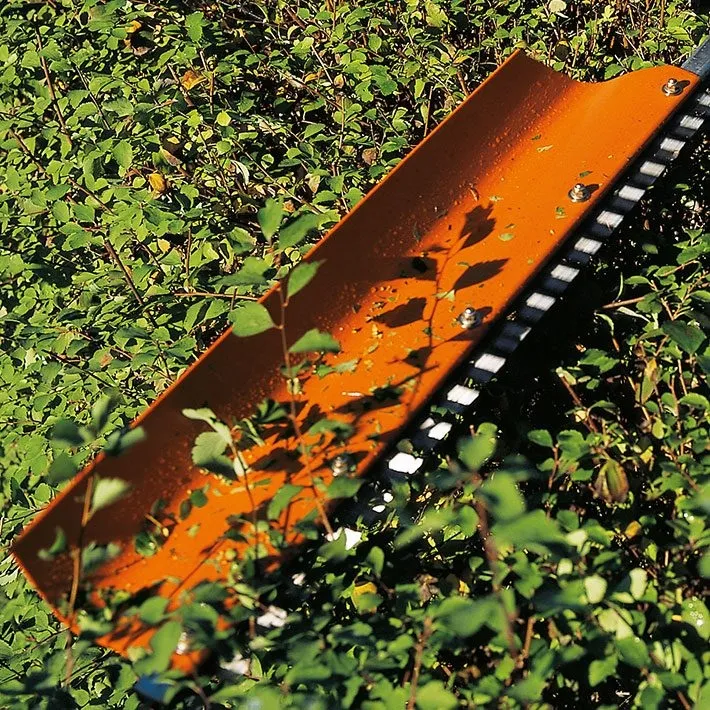 Déflecteur STIHL 750 mm pour taille-haies thermique — 2