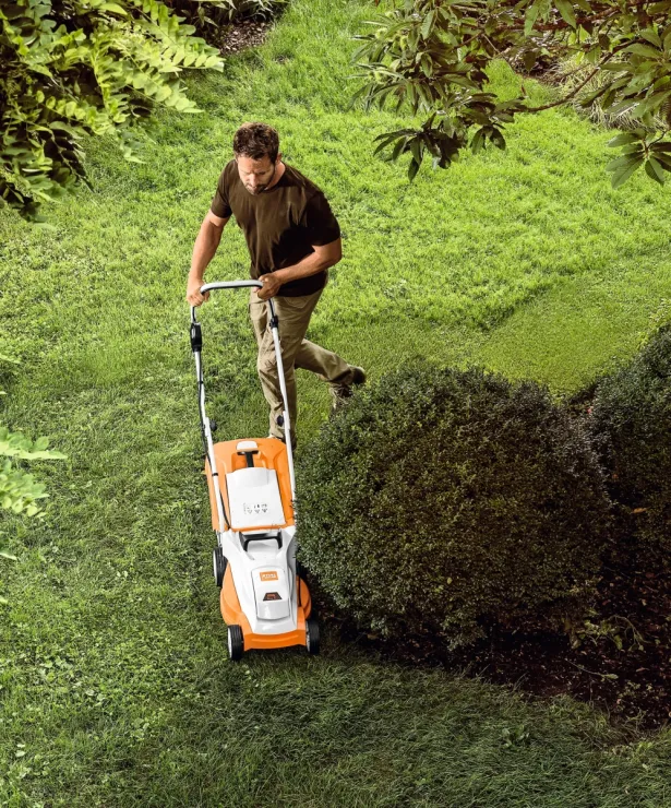 Tondeuse à batterie STIHL RMA 235 pack 1 batterie — 4