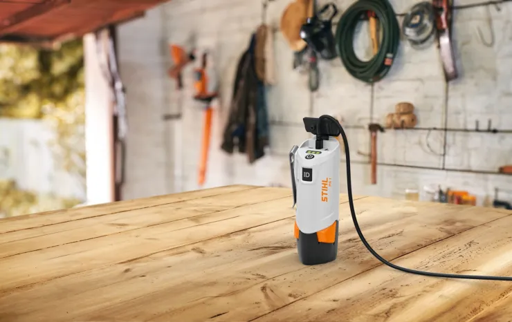 Chargeur 3-en-1 STIHL PS 1 — 6