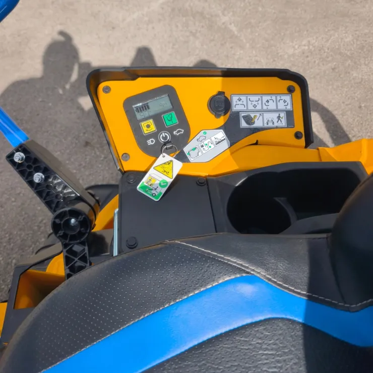 Tracteur tondeuse à batterie CUB CADET XZ5 EL107 — 4