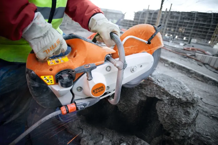 Découpeuse thermique STIHL TS 420 — 2