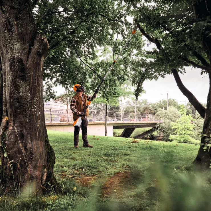 Perche d'élagage à batterie STIHL HTA 140 B — 5