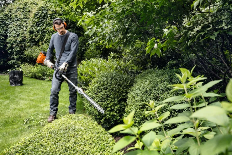 Outil coupe-haies STIHL HL-KM 0° — 2