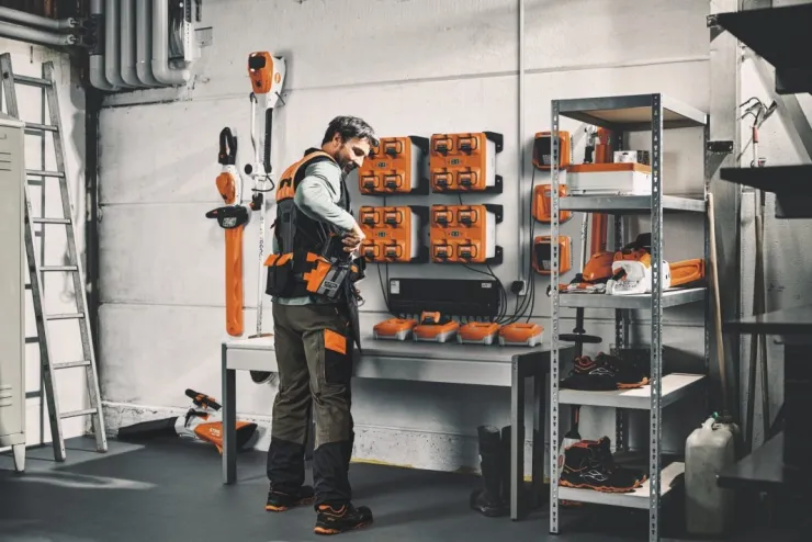 Contrôleur de charge STIHL CM 12 — 3
