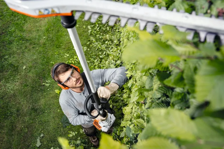 Taille-haie sur perche thermique STIHL HL 94 C-E — 2