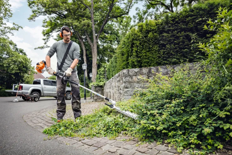 Taille-haie sur perche thermique STIHL HL 94 C-E — 3