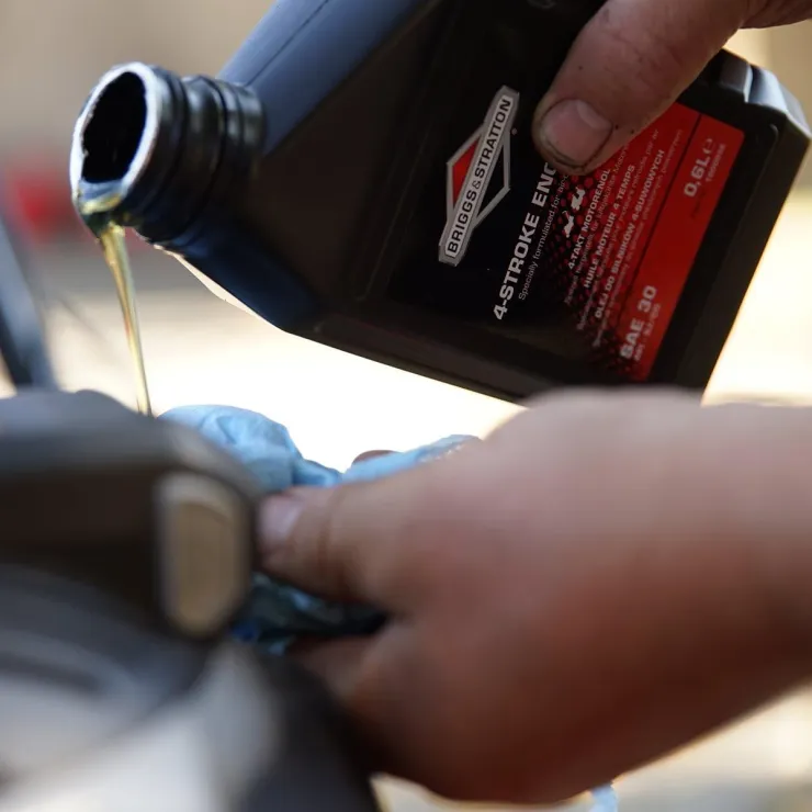 Huile moteur Briggs & Stratton SAE 30 — 4
