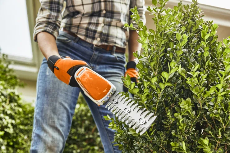 Taille-herbes à batterie STIHL HSA 26 pack complet — 2