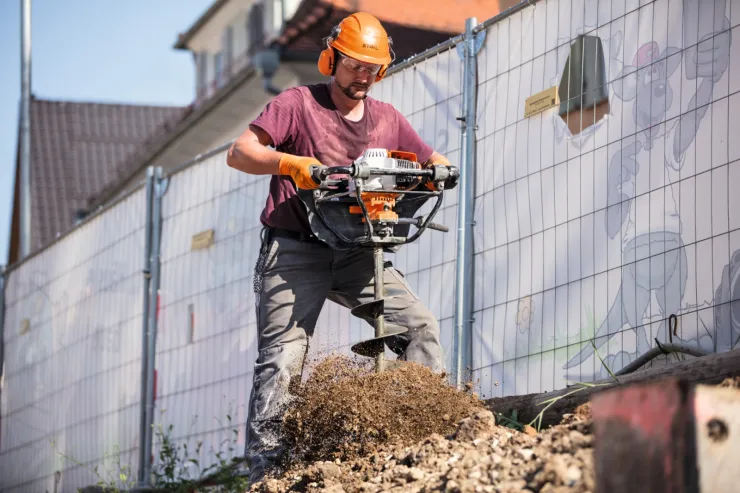 Tarière thermique STIHL BT 131 — 2