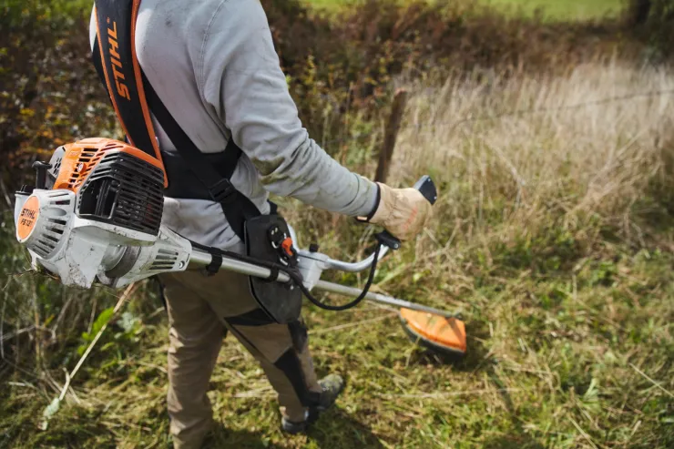 Débroussailleuse thermique STIHL FS 131 — 2