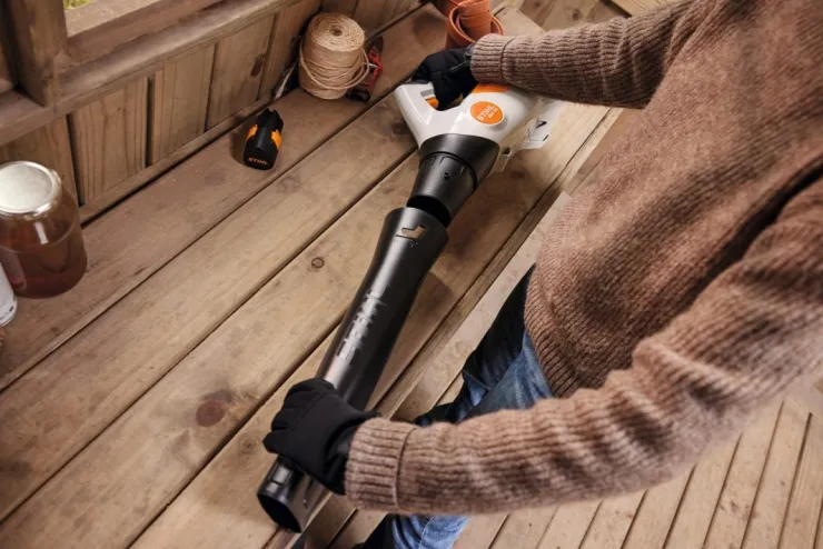 Souffleur à batterie STIHL BGA 30 — 4