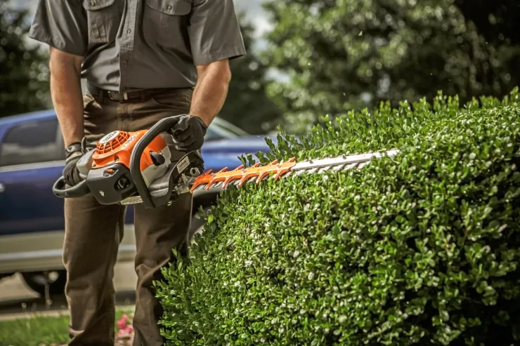 Taille-haies thermique STIHL HS 82 R — 5