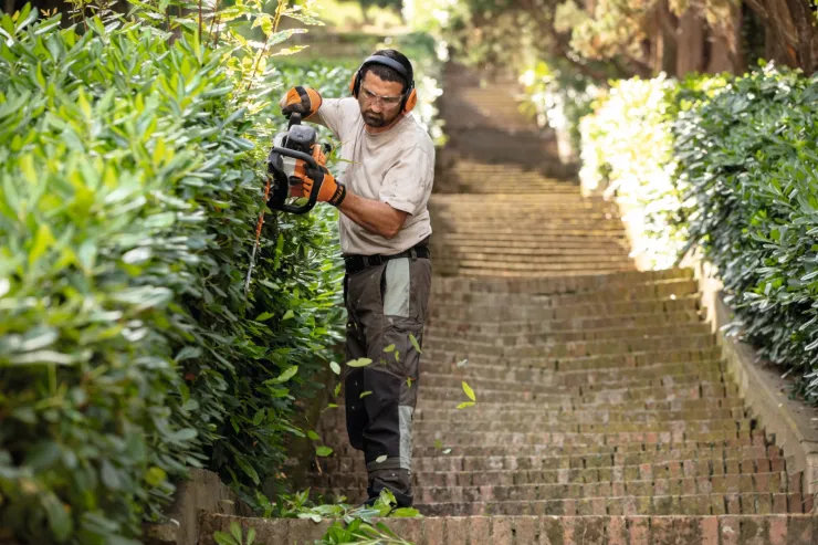 Taille-haies thermique STIHL HS 82 T — 3
