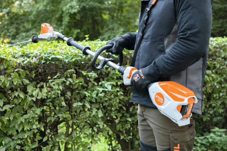 Taille-haies sur perche à batterie STIHL HLA 66 — 4
