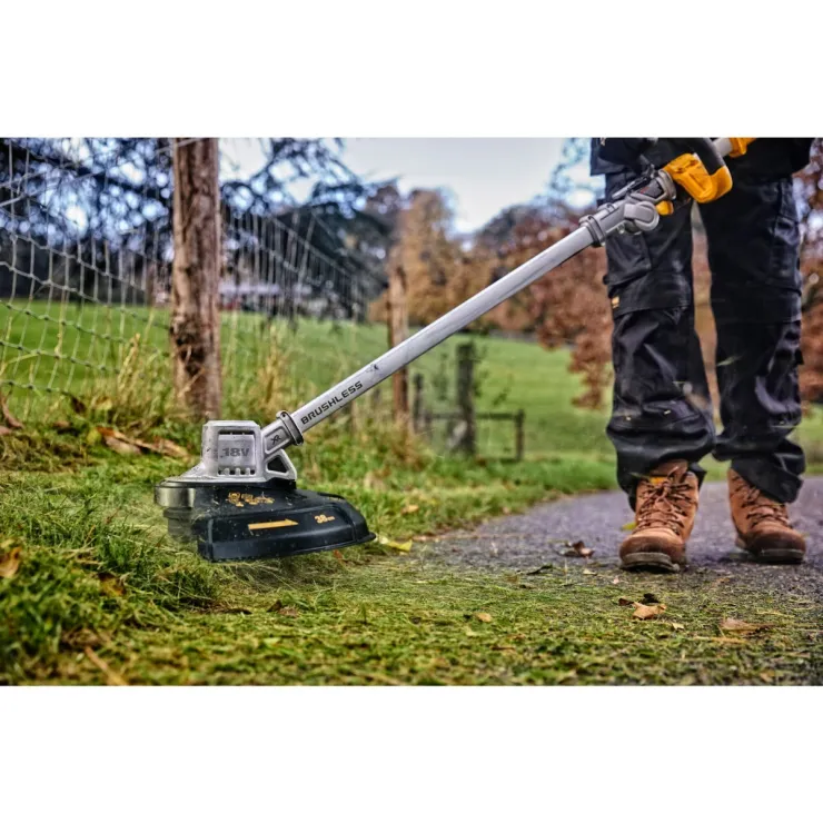 Coupe-bordures à batterie DEWALT DCMST561 - Starter pack offert — 4