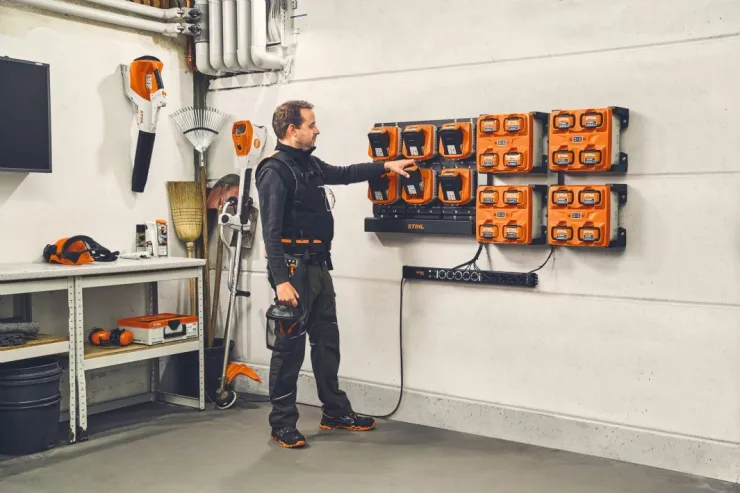Contrôleur de charge STIHL CM 10 — 2