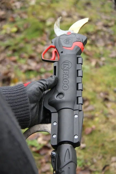 Perche télescopique INFACO pour F3015 — 3