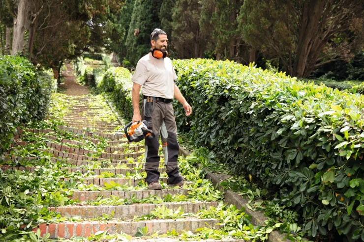 Taille-haies thermique STIHL HS 82 T — 6