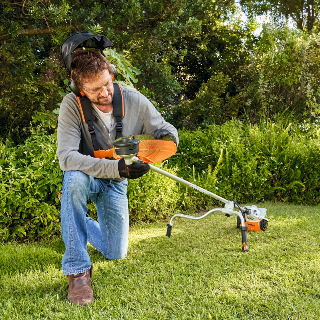 Changement d'une tête à fil STIHL