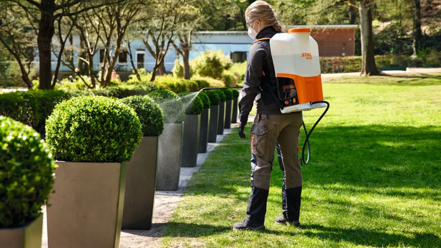 SGA 85 : Le pulvérisateur dorsal à batterie STIHL