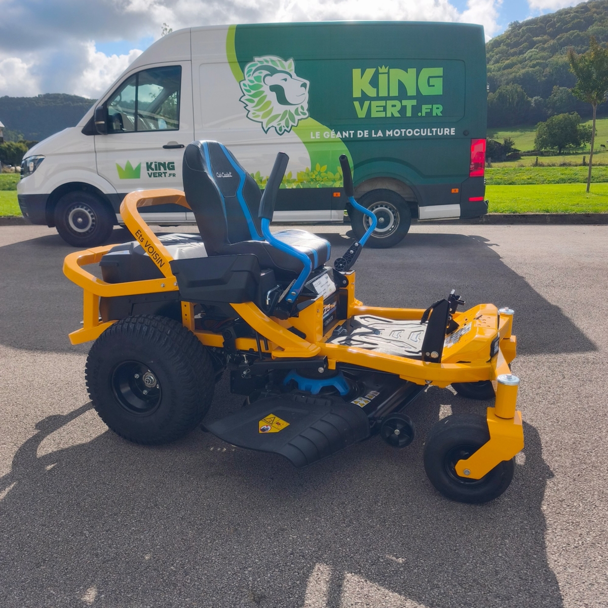 Tracteur tondeuse à batterie CUB CADET XZ5 EL107