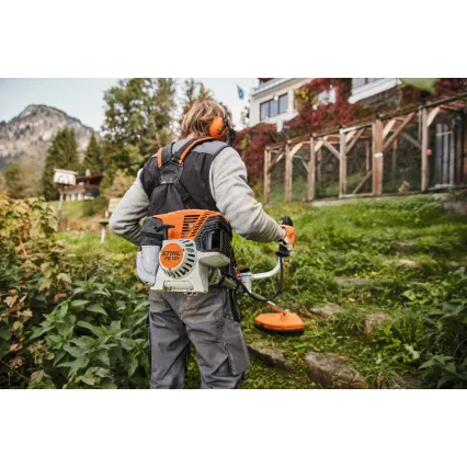 Débroussailleuse thermique STIHL FS 131 - vue 7