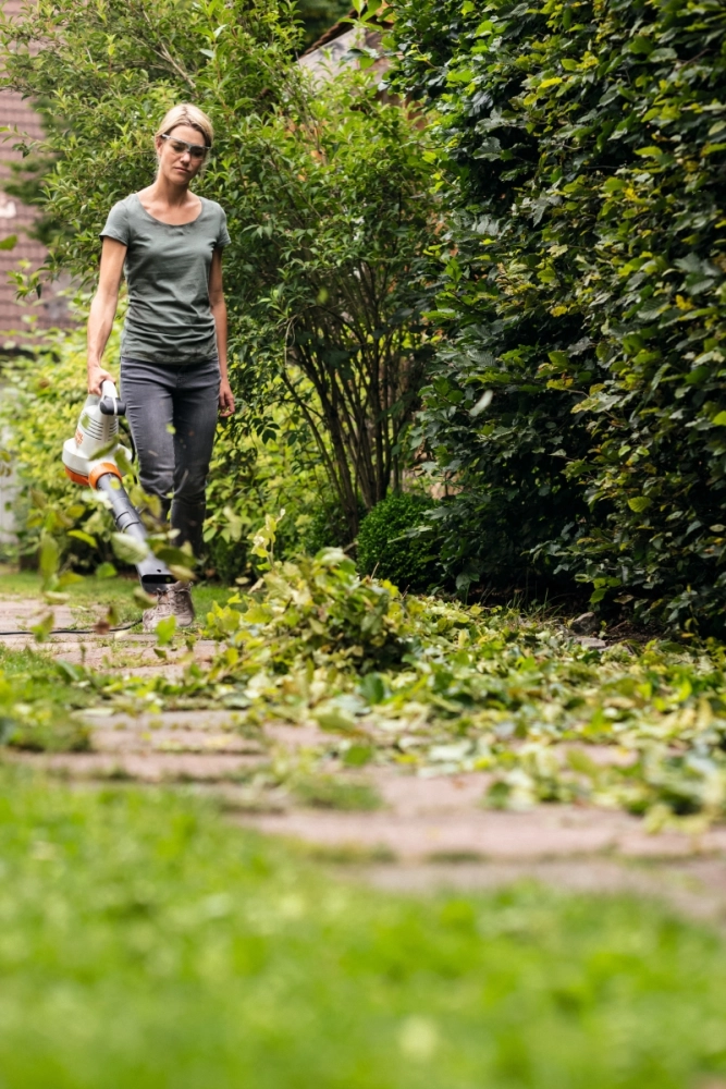 Kit gouttière STIHL pour souffler la saleté et les feuilles