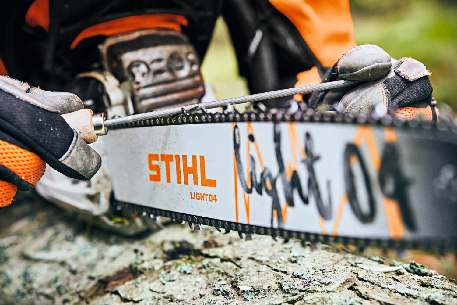 Guide chaine tronçonneuse Stihl 3/8 1,6mm Light 04, 35cm 30030007709 + 1x STIHL  Chaine