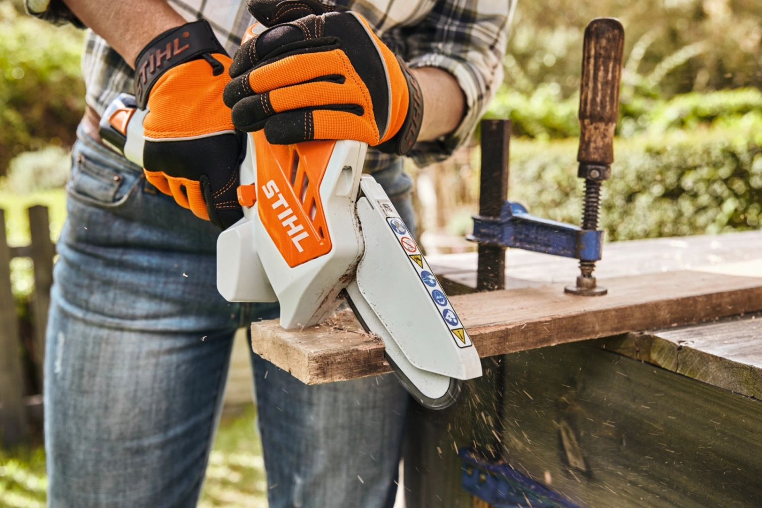 Scie de jardin à batterie GTA 26 STIHL avec batterie AS 2 et chargeur Al 1