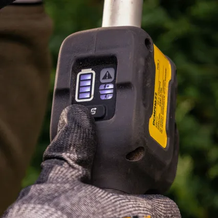 Taille-haies sur perche à batterie DEWALT DCMPH622N-XJ - vue 6