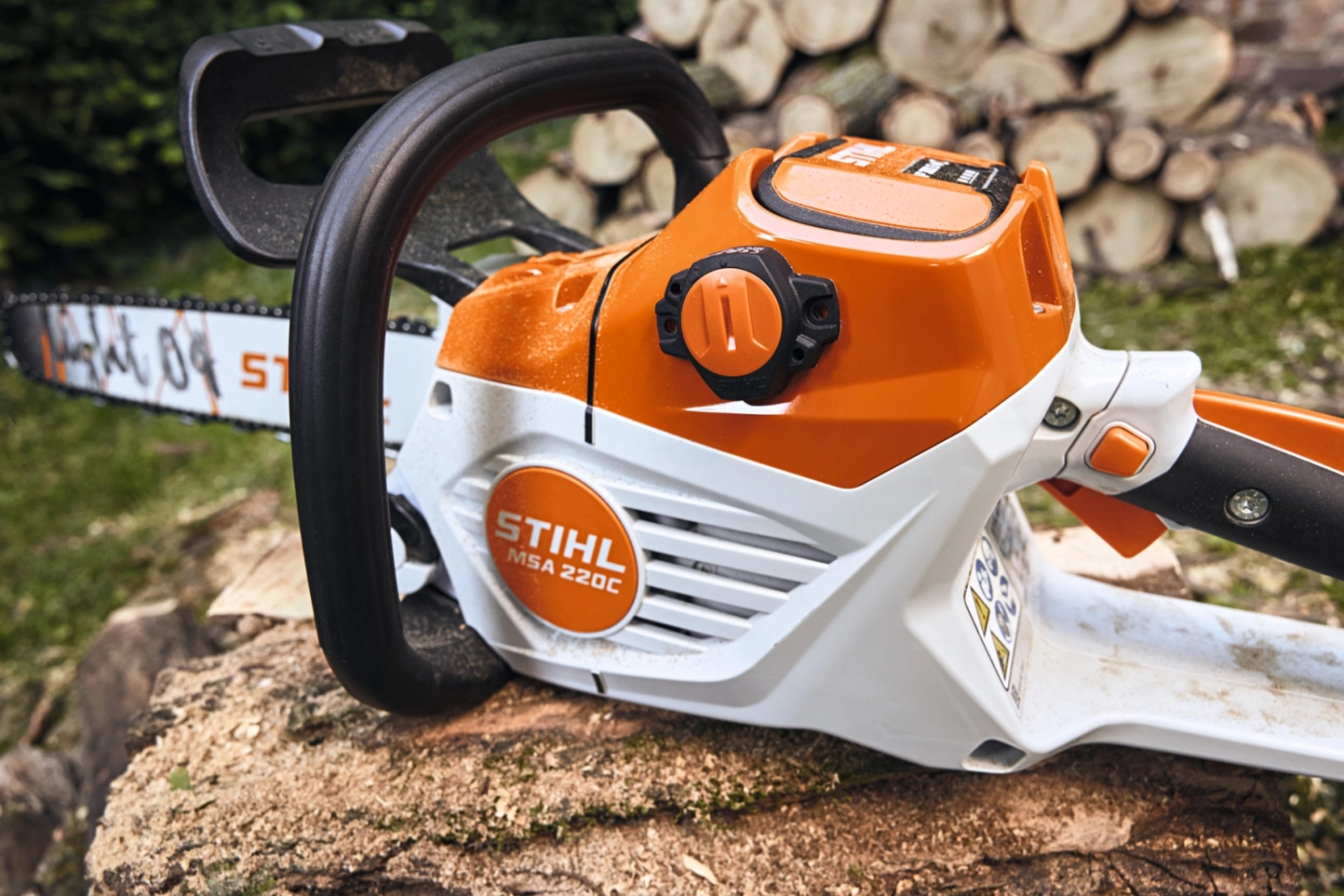 Tronçonneuse MSA 220 C-B STIHL - Puissance de coupe et un confort élevée