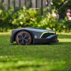 Les meilleurs robots tondeuses GPS : le comparatif