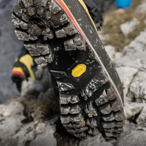 Changez la semelle VIBRAM® de vos chaussures SOLIDUR : des chaussures faites pour durer !