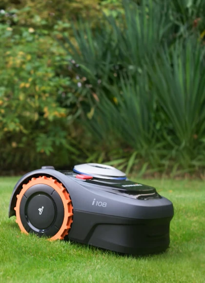 Les meilleurs robots tondeuses GPS : le comparatif