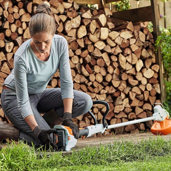 Tronçonneuse sur batterie STIHL MSA60 guide de 30 cm avec batterie