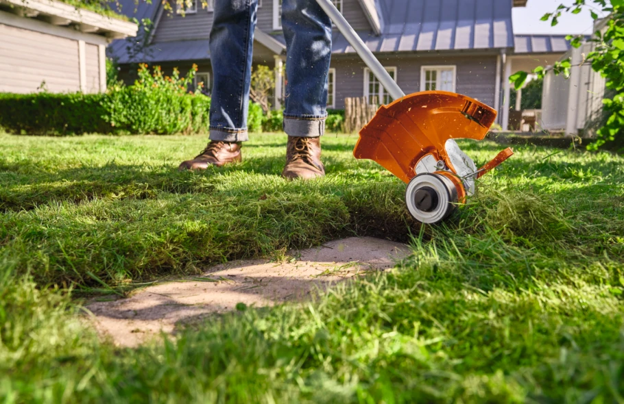 Les fonctionnalités du coupe-bordures à batterie STIHL FSA 50